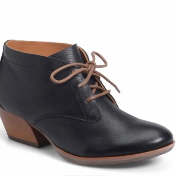 Kork-Ease Helene Black Leather Lace Up Chukka Heel Boots Women’s 8M - Picture 1 of 15